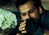 生化危机3中如何躲避滚落物体？