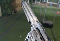 六发左轮新人战斗手册（游戏新手必备）