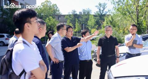 深化产学研融合发展：百度Apollo向大连理工大学捐赠自动驾驶车辆  第11张